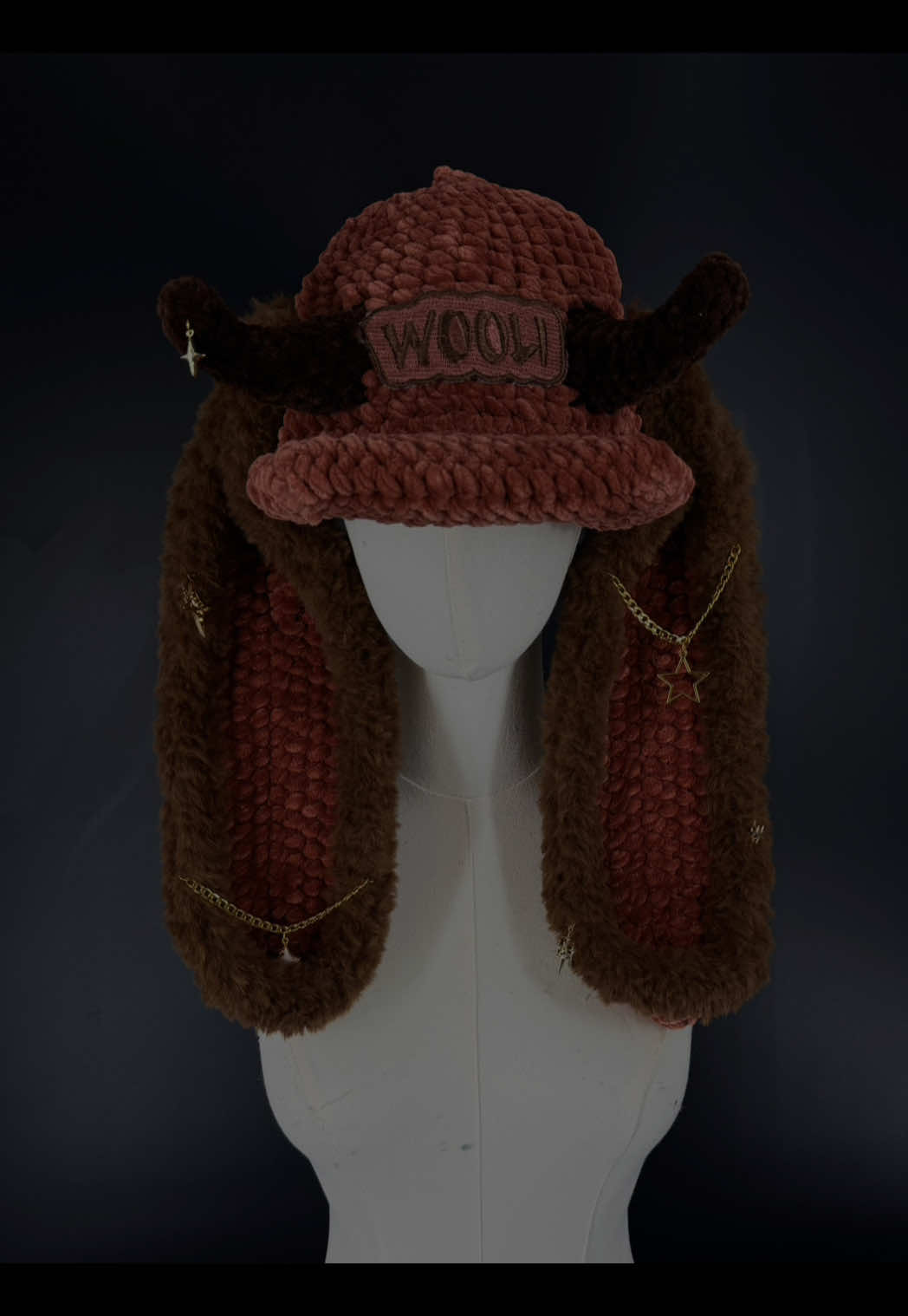 @LunarLeafThreads