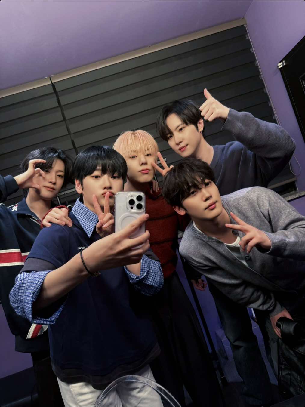@위아이 El Salvador Fanbase 🇸🇻