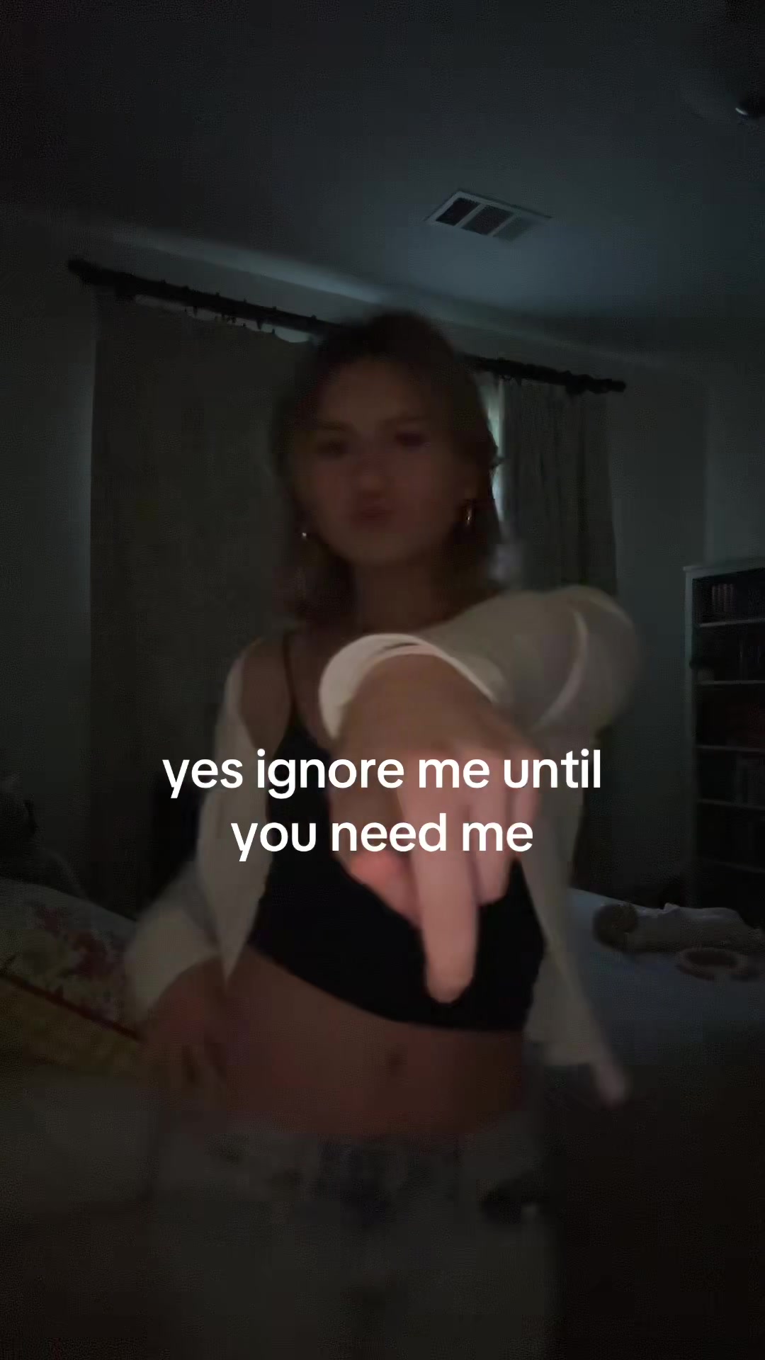 @julia ⋆ 。⋆୨୧˚