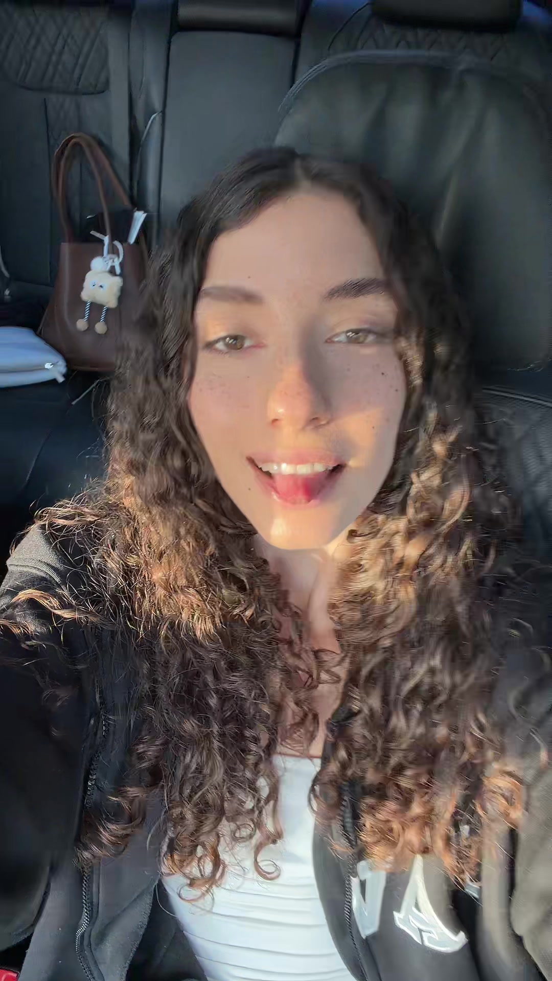 @yulia
