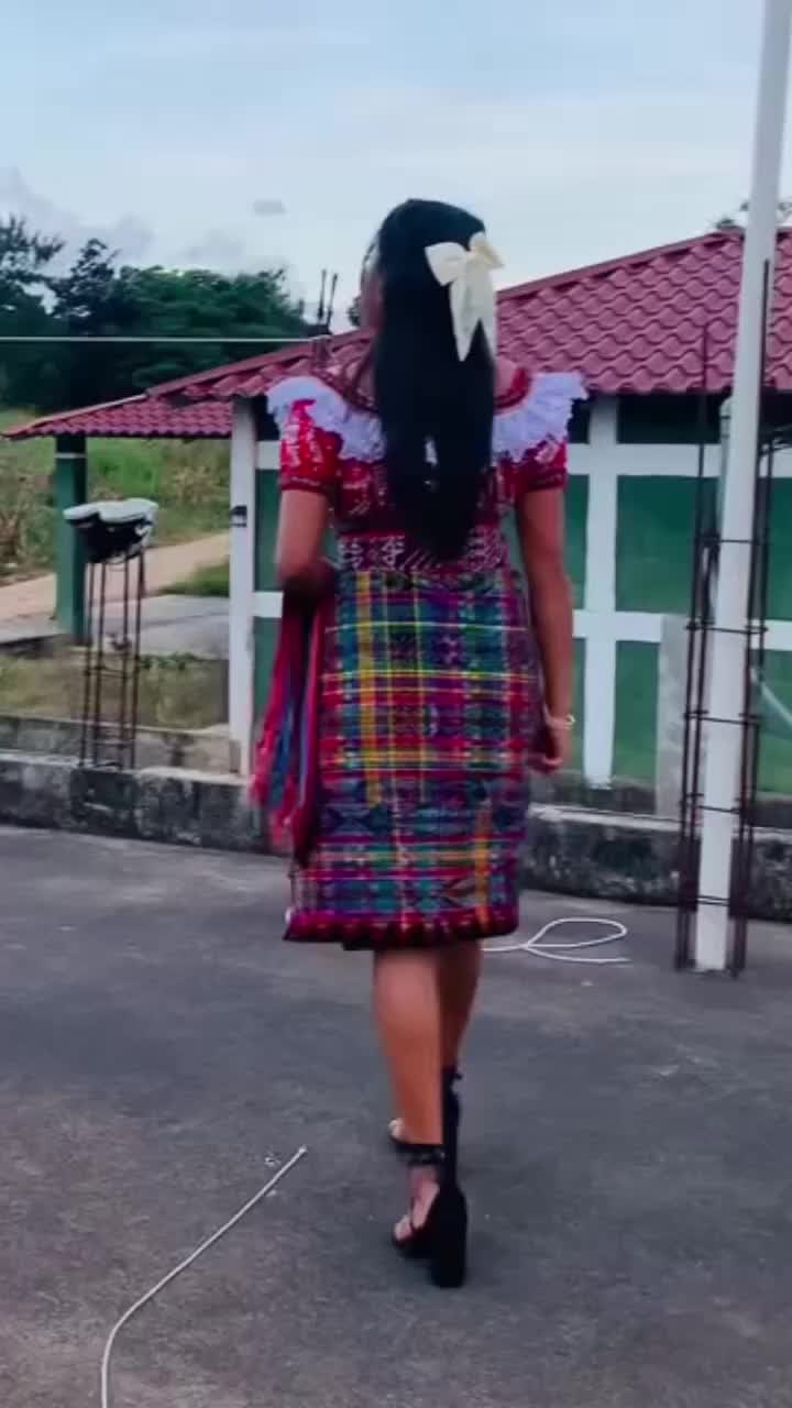 @TikHot