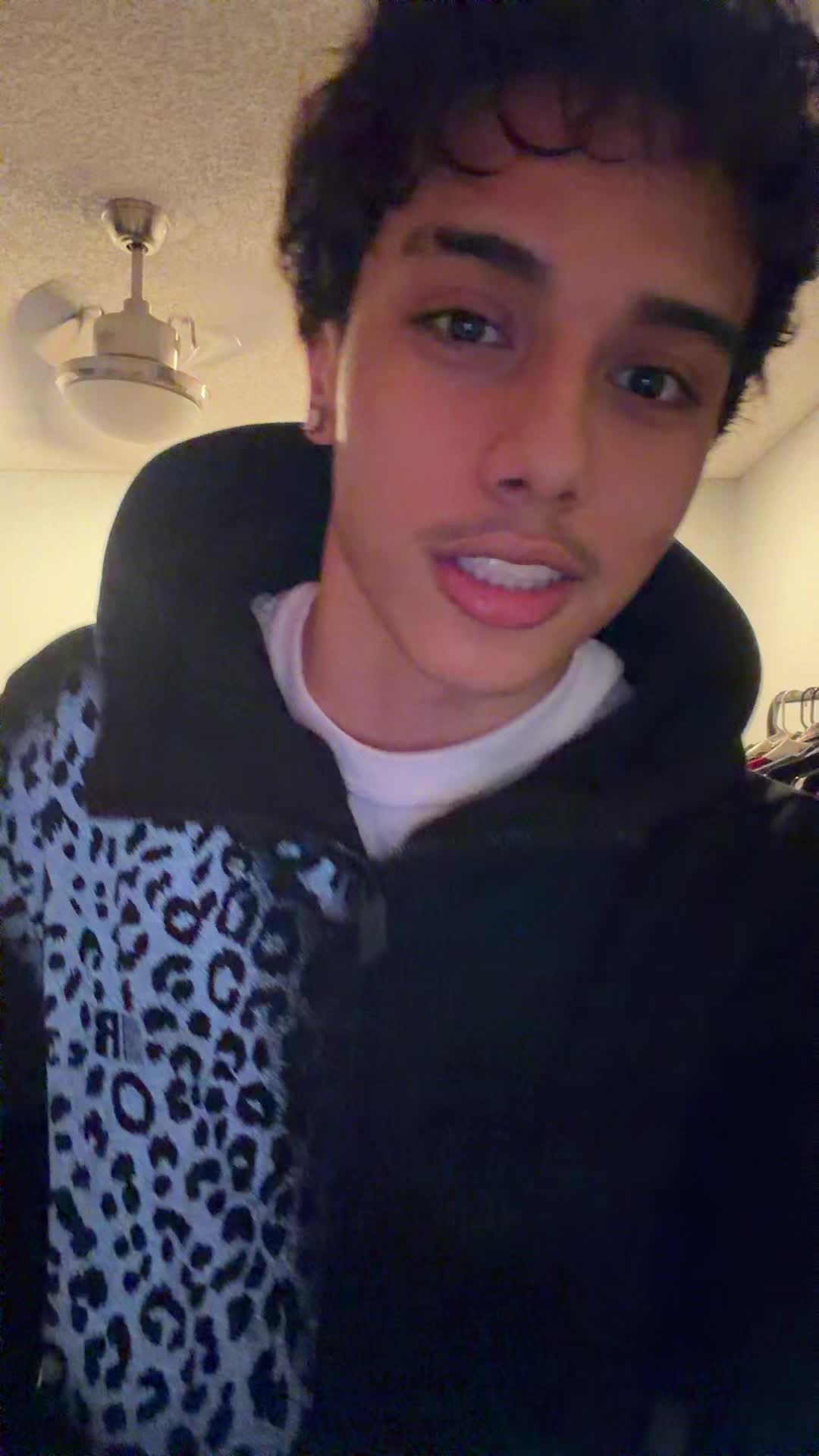 @joelknockedd