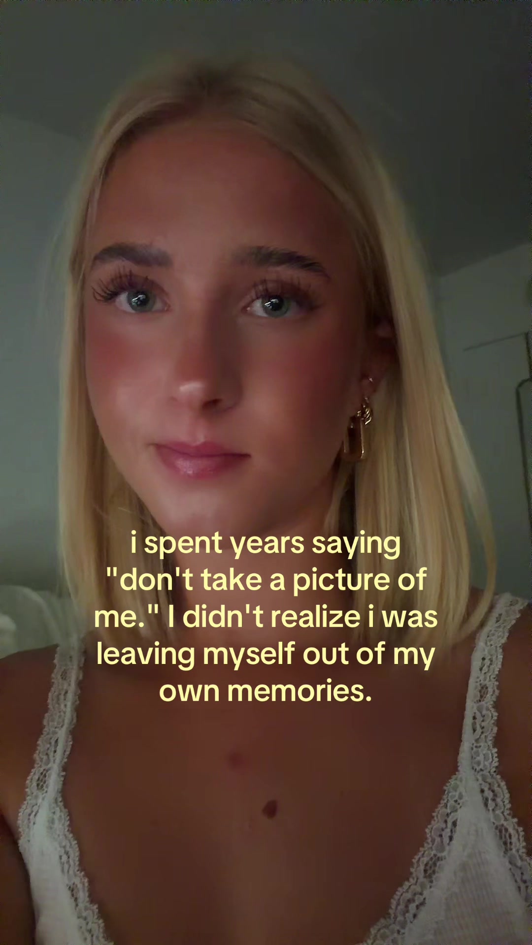 @theelliebarker
