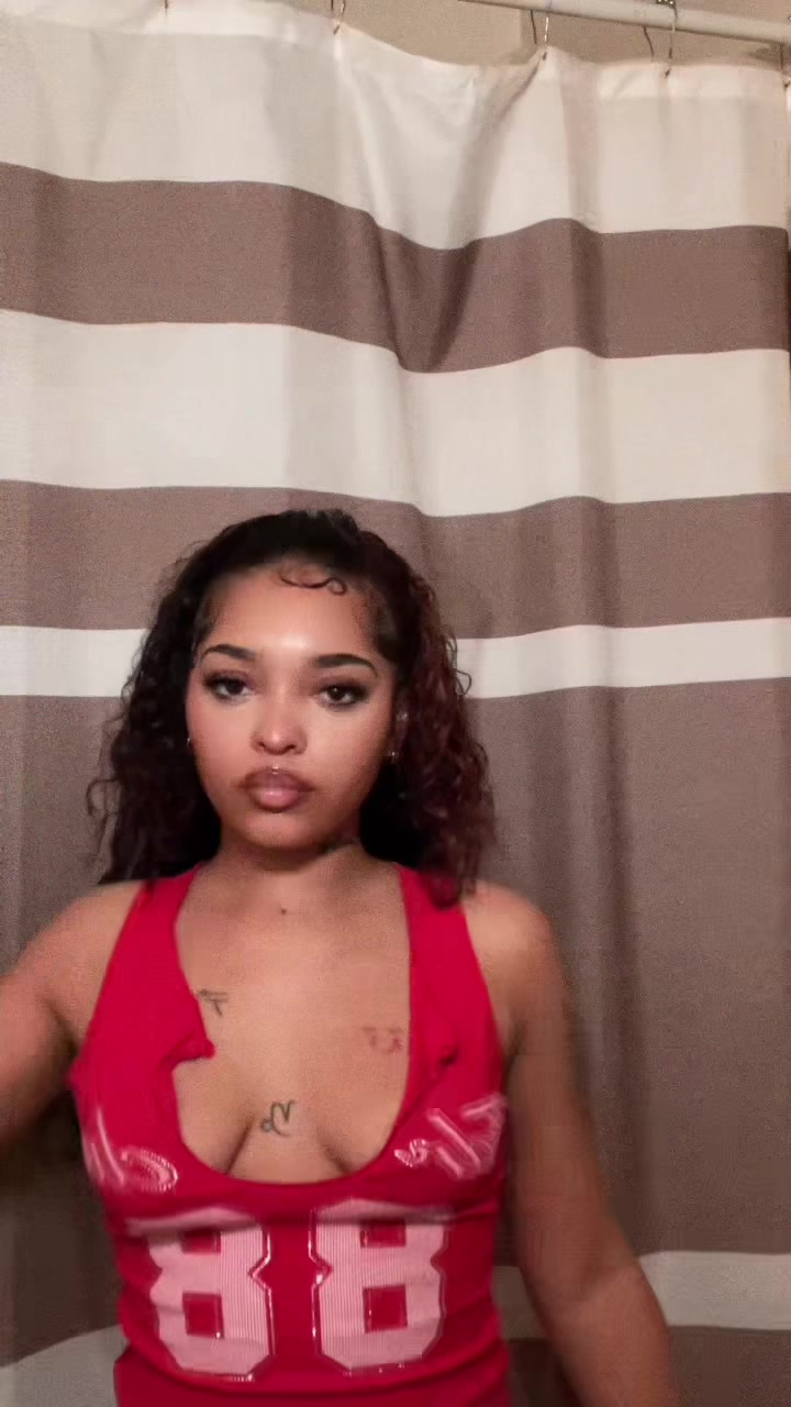 @SADE 🥀🧚🏻&zwj;♀️