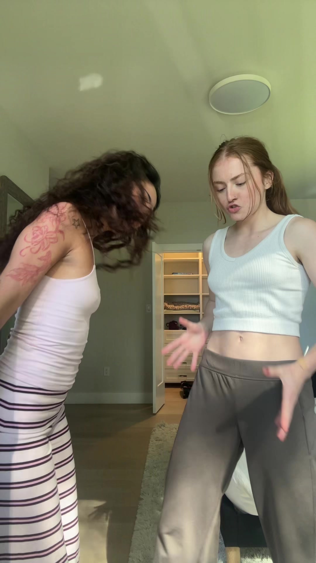 @hinaniiiii