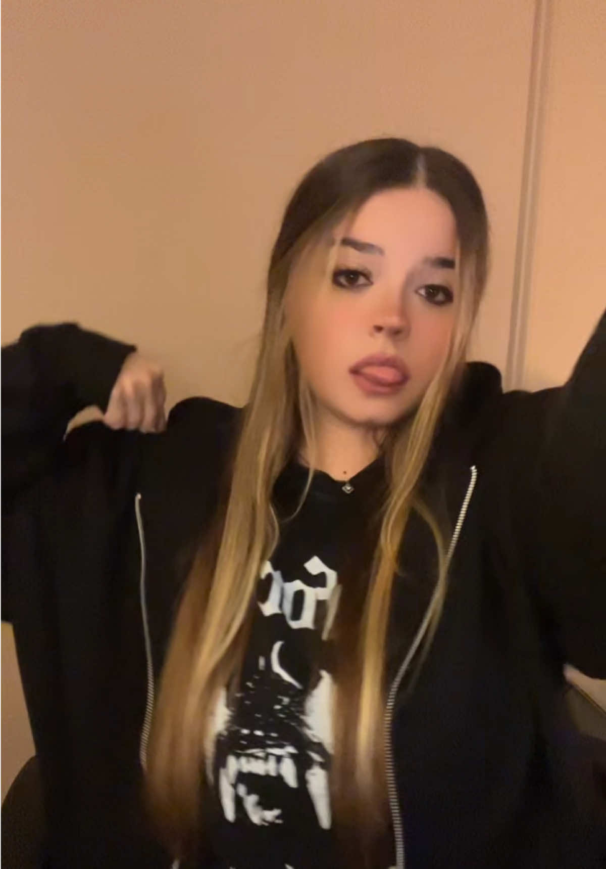 @Cassidy Rose | Author ๐