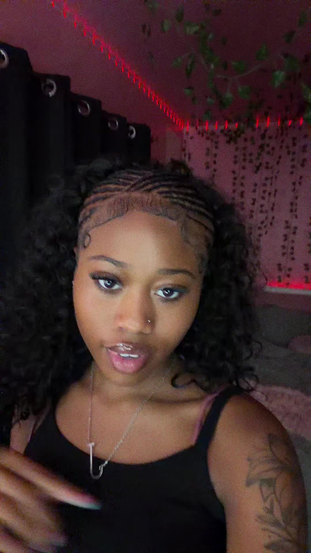 @niya niya