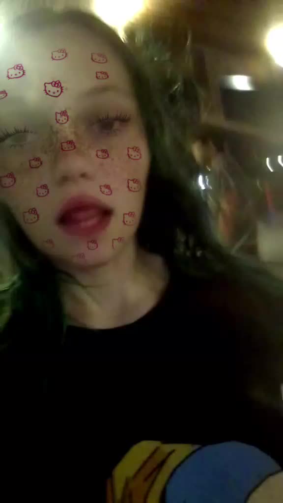 @mika 𖣂