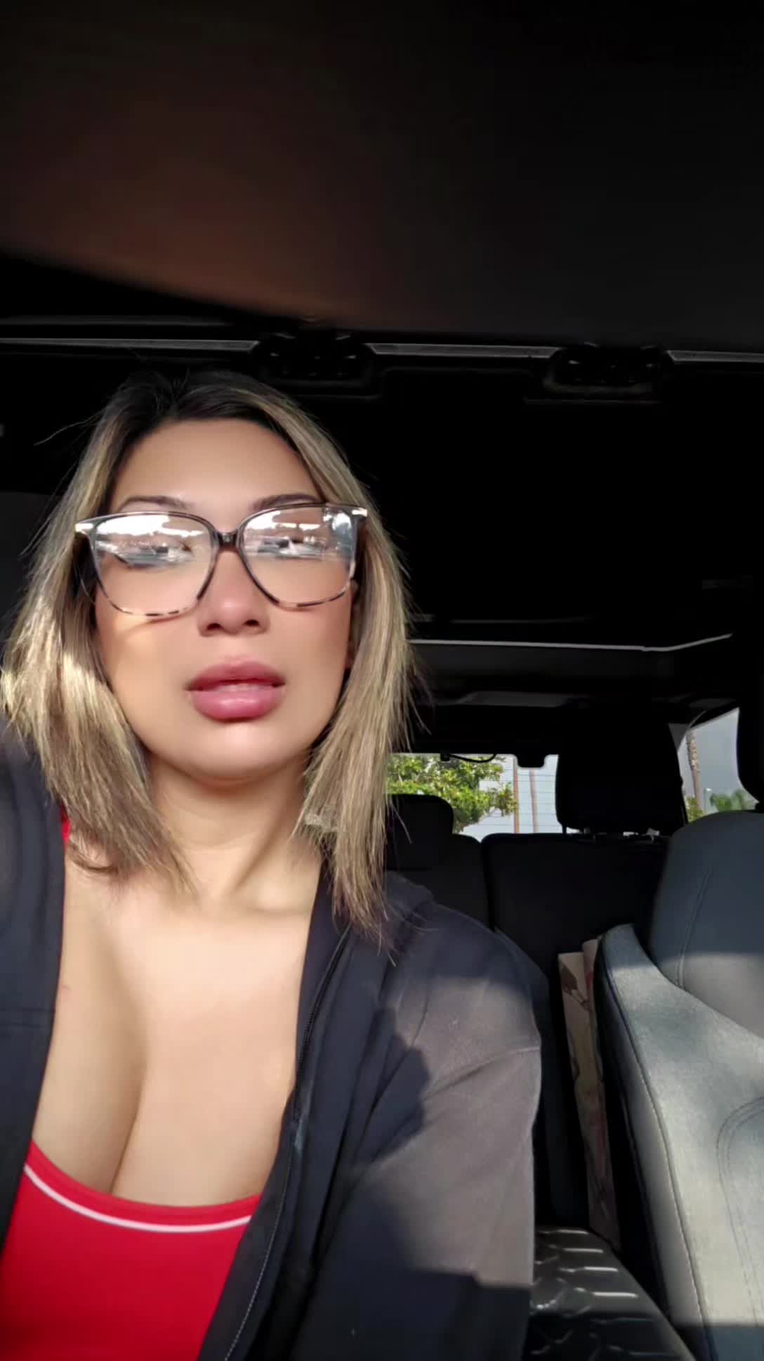 @SoberBabeLA