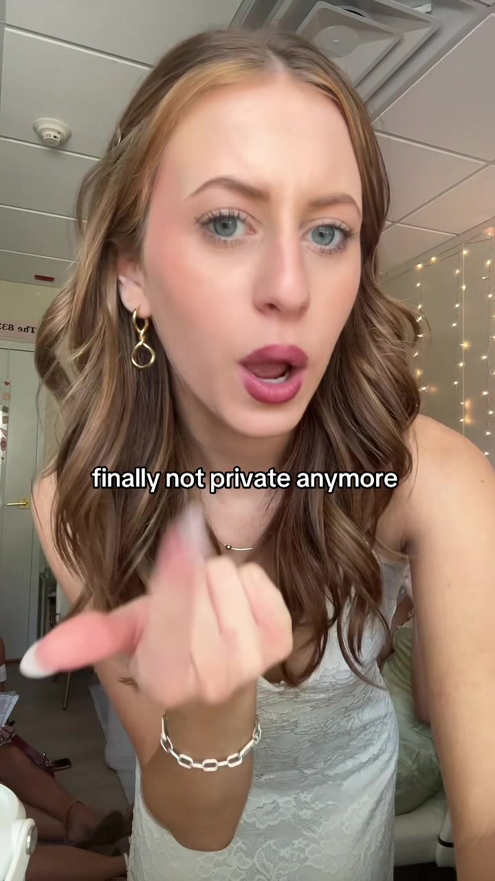 @jewelsybaby🧁🧸🍒