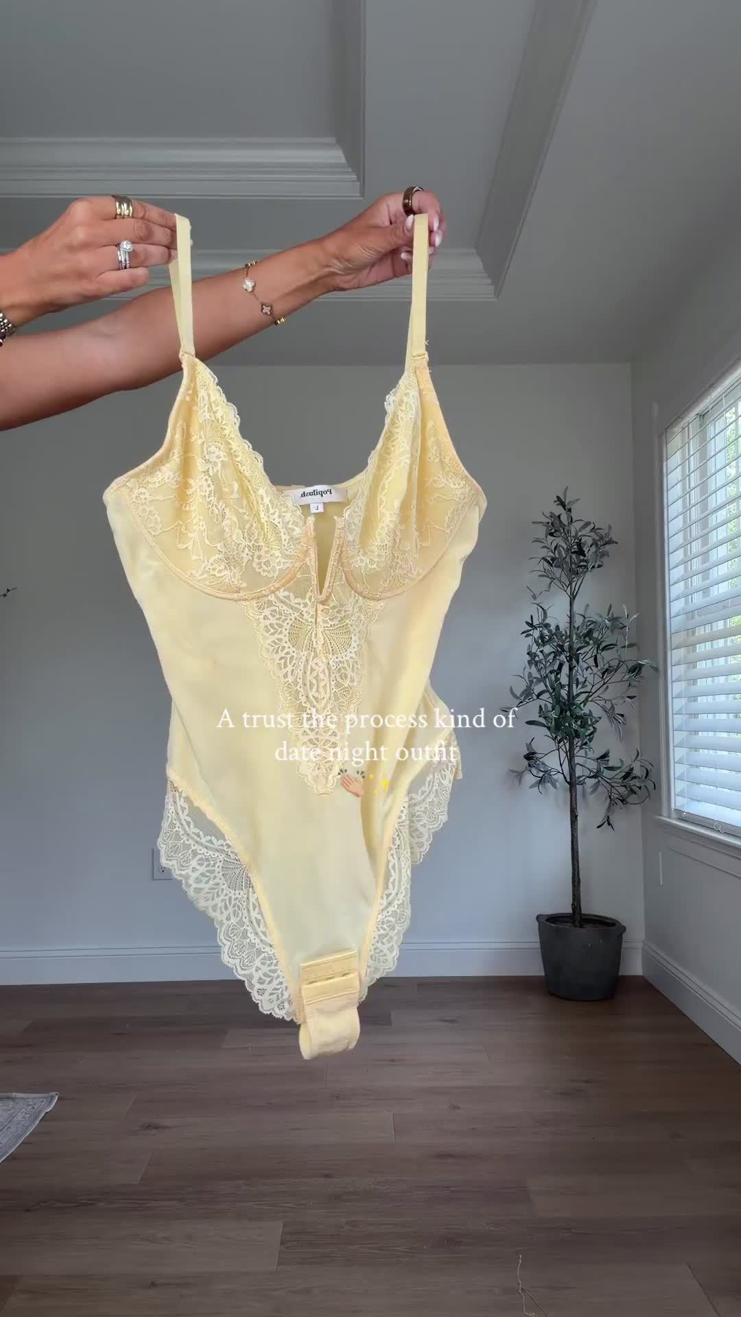 @LaurenHornStyle