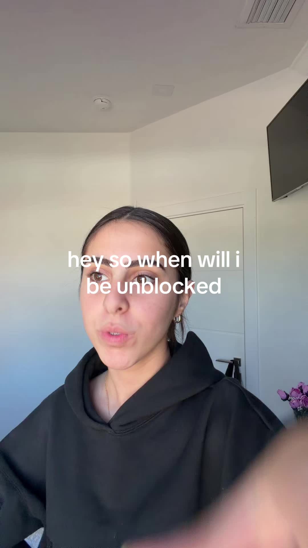 @️