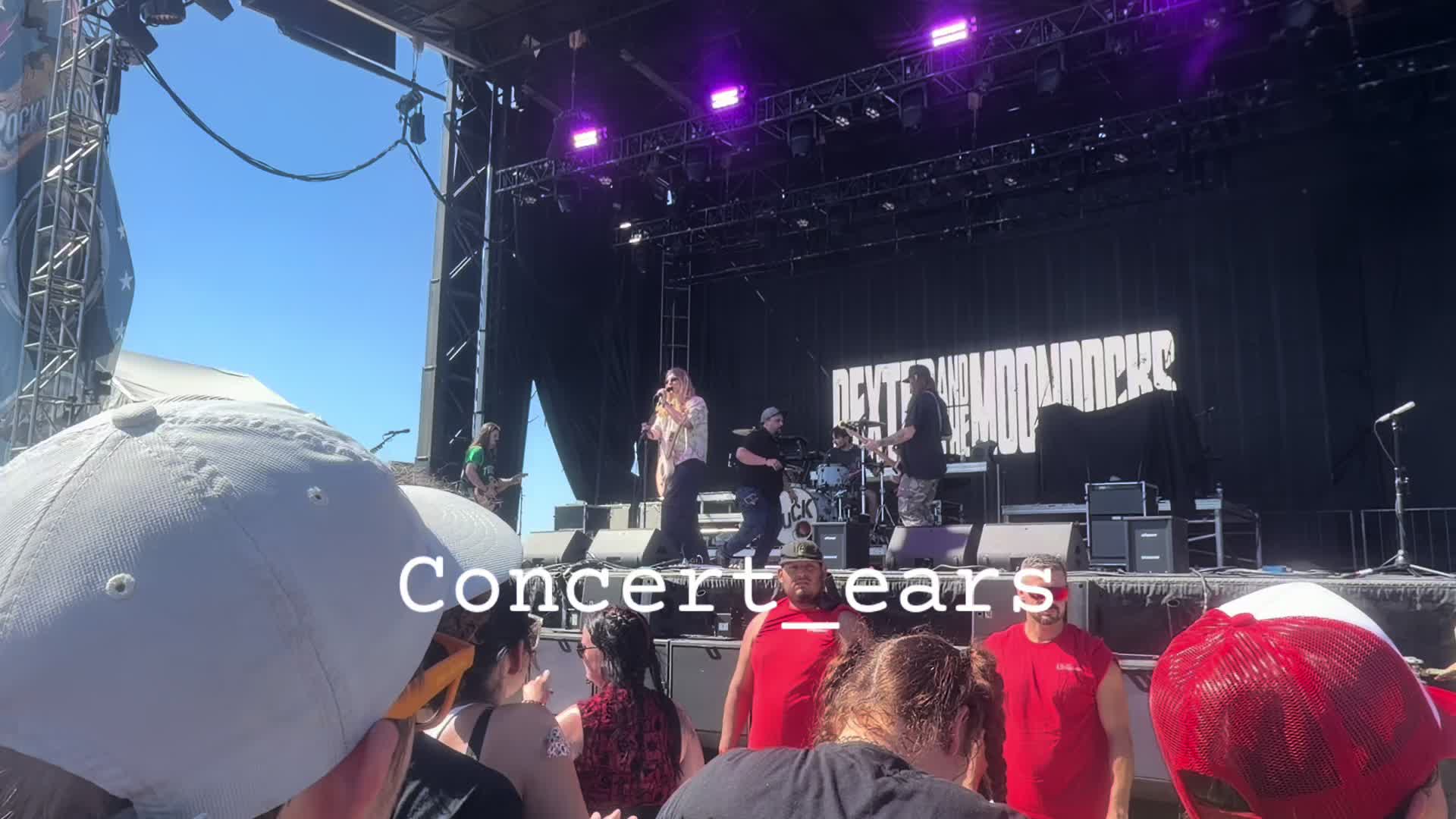 @CoNceRt Ears ๐ต๐ค๐ฝ๐โ๏ธ