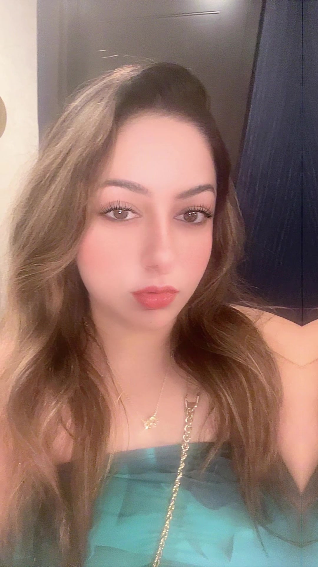 @SHIVI....🔥🧿⚖️♎️
