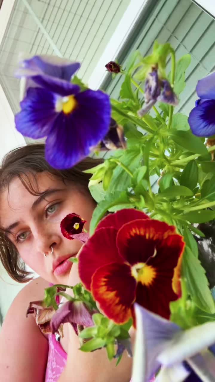 @graceless.eyes