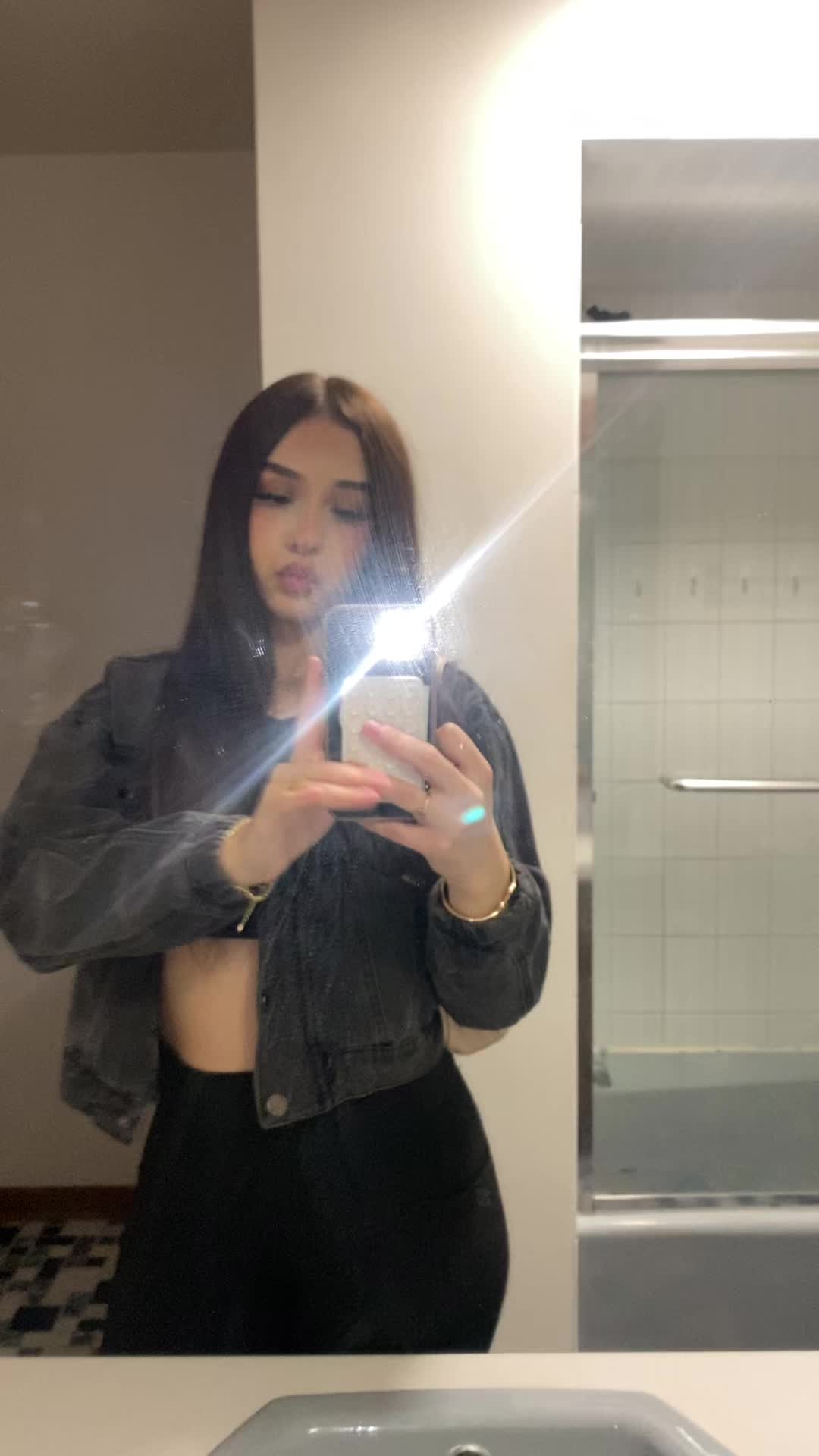 @Annaiz