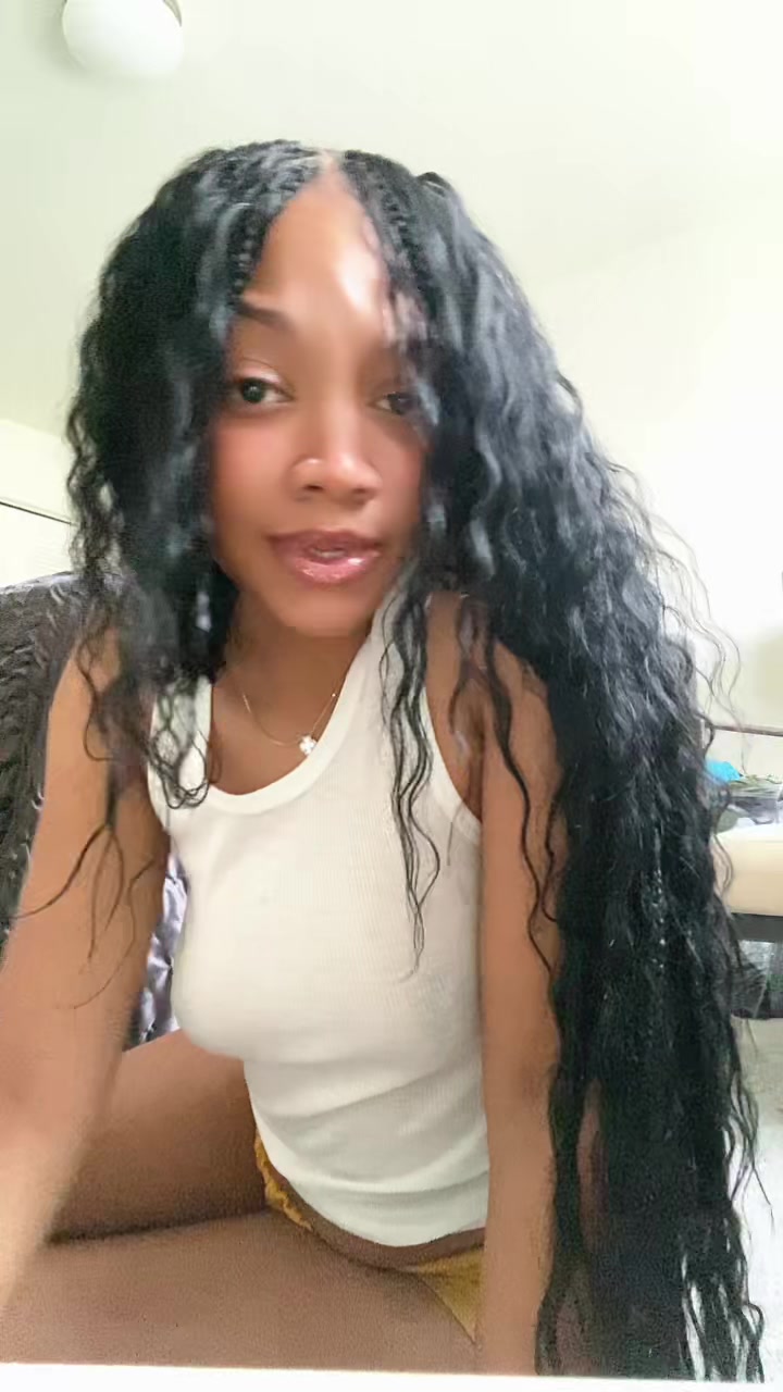 @Chayy_chayy