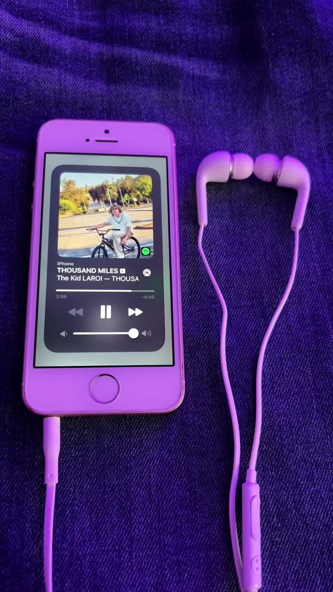 @𖣂