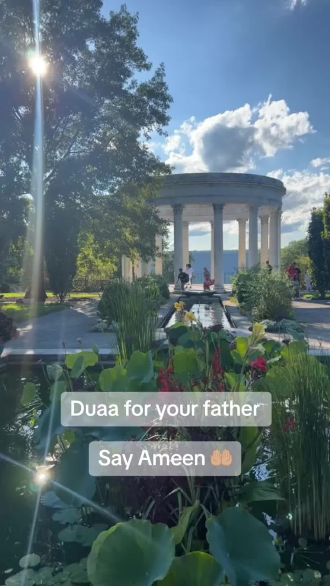 @BitesbyHala
