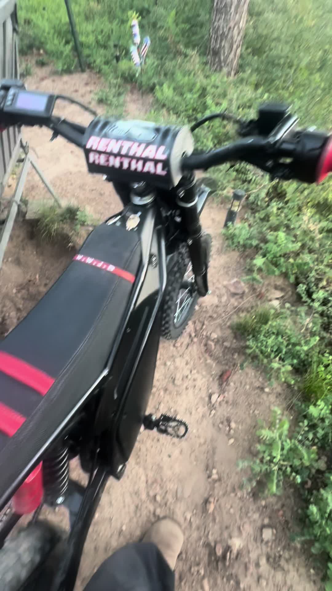 @52v_rider