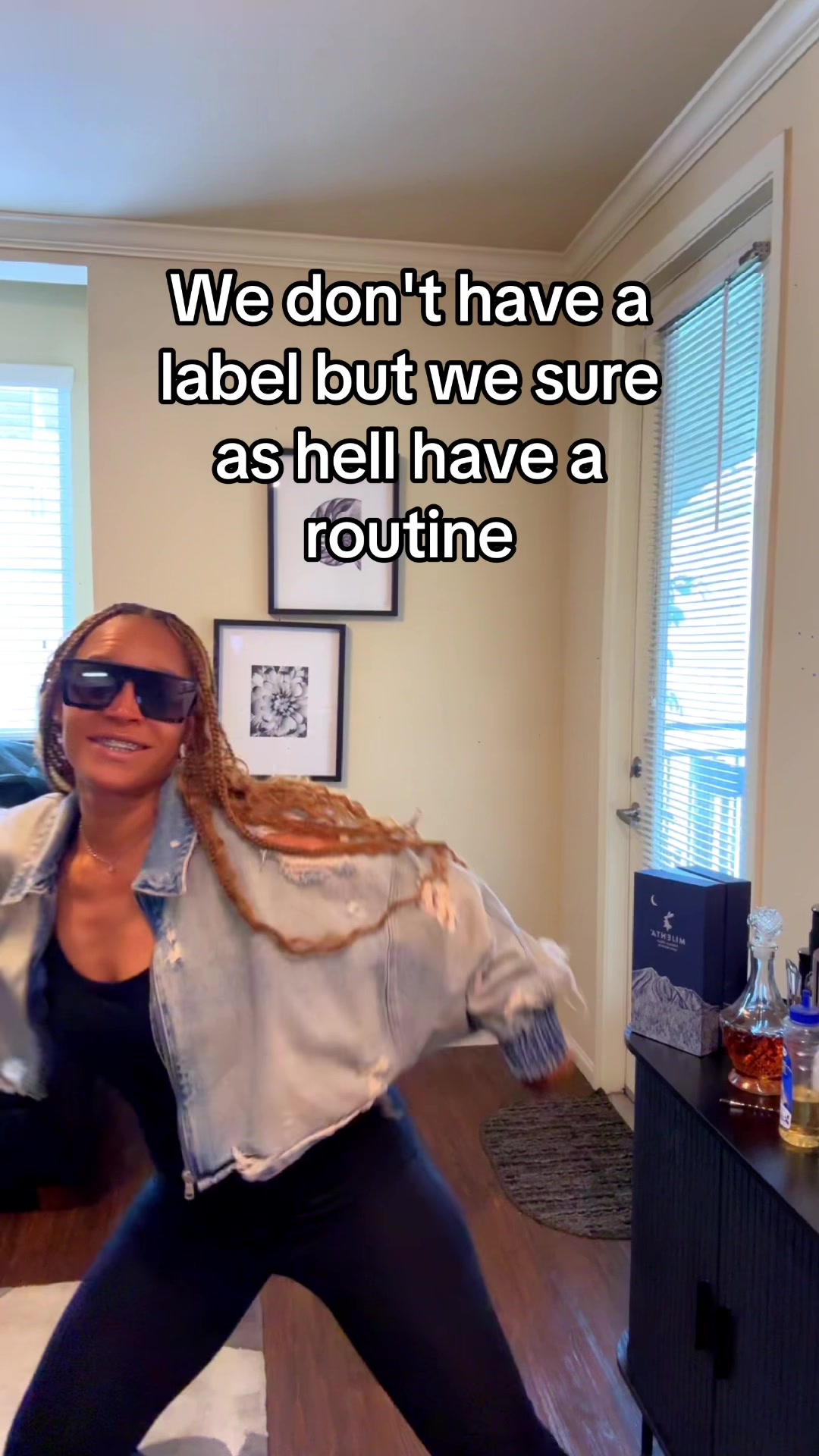 @Holly B | Lifestyle + Laughs