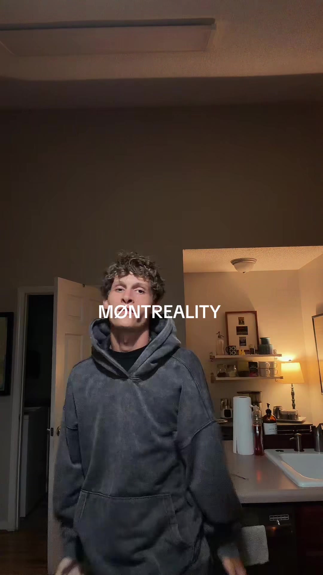 @noahfm_