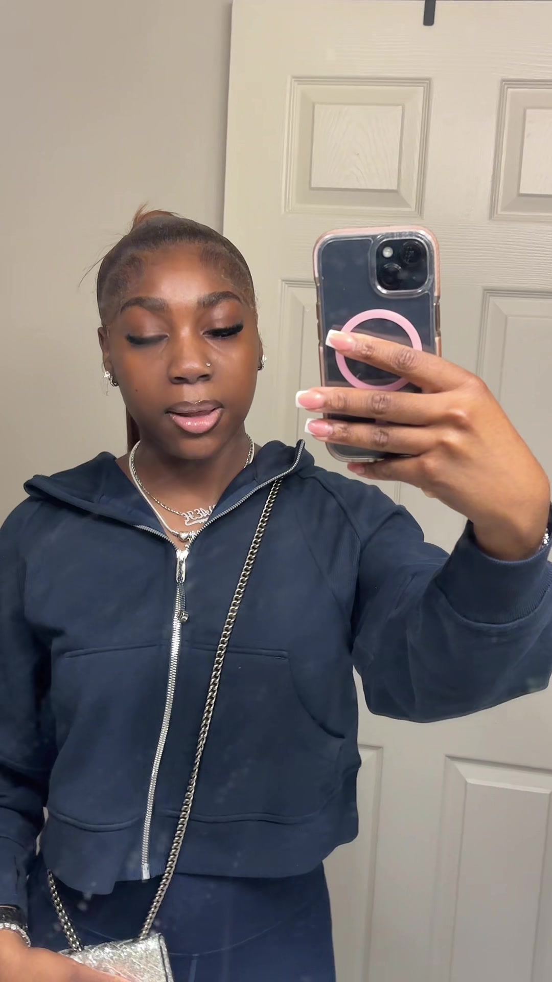 @️