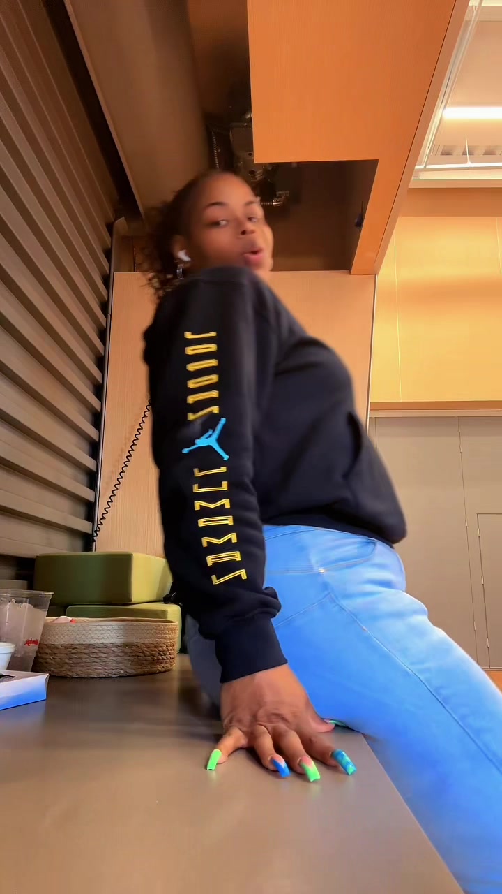 @Spoiled Ass Nae