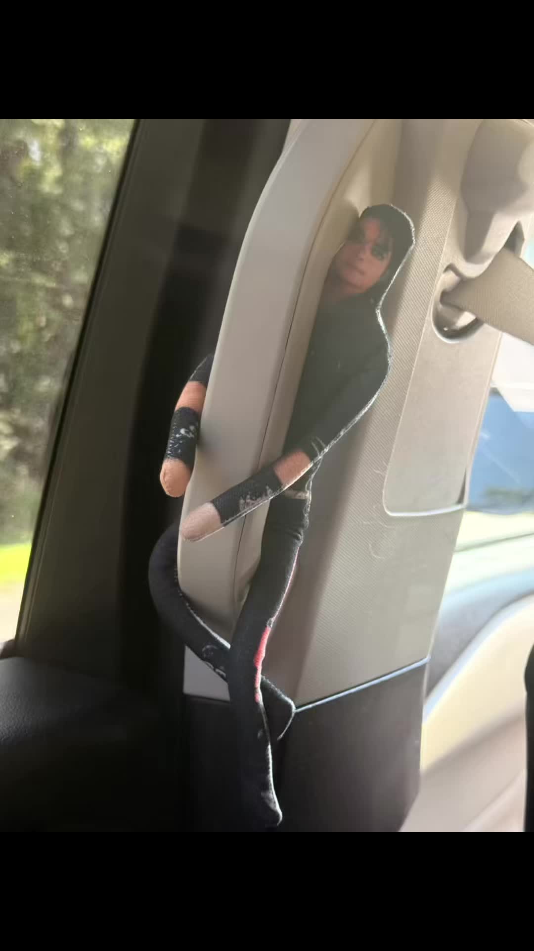 @:p