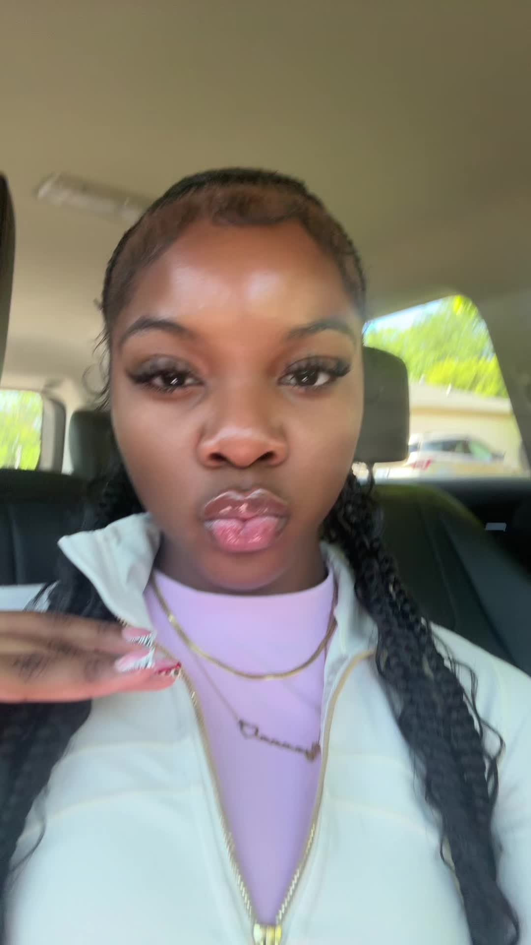 @iyaaa