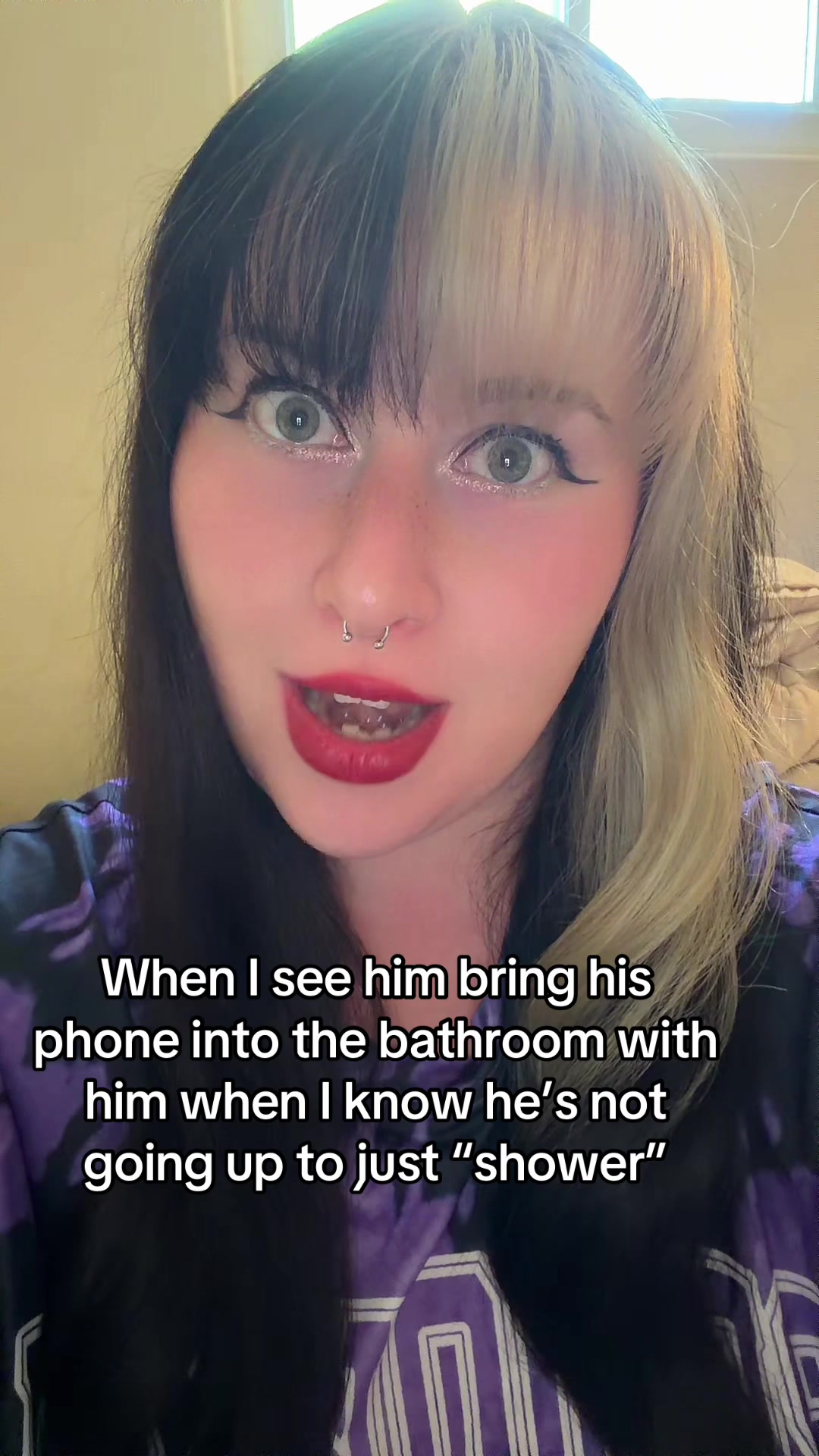 @laurenaintshitt