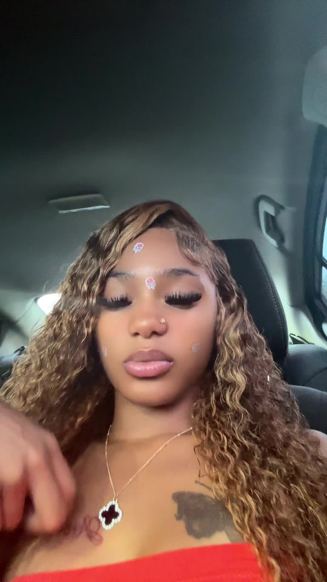 @yofavorite_LightBright🤍😫
