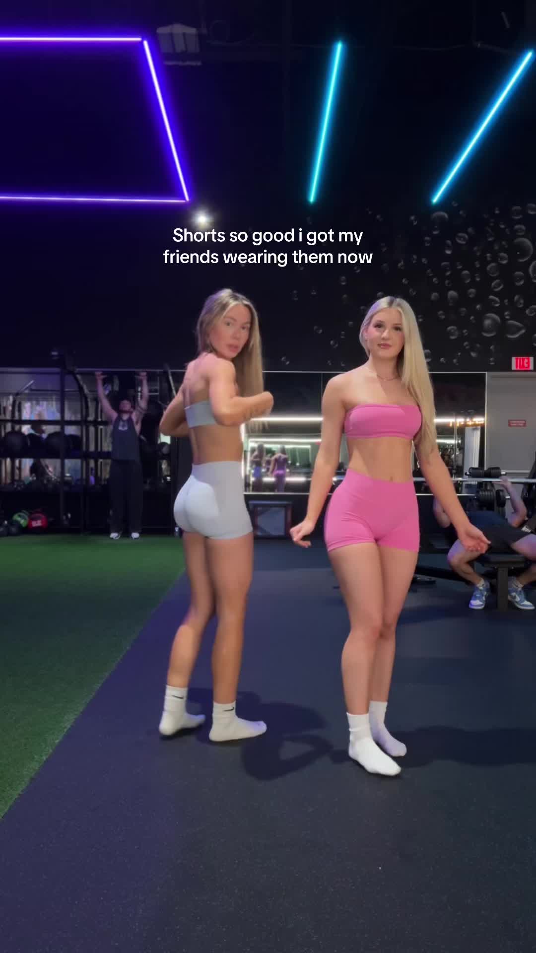 @Alyvia