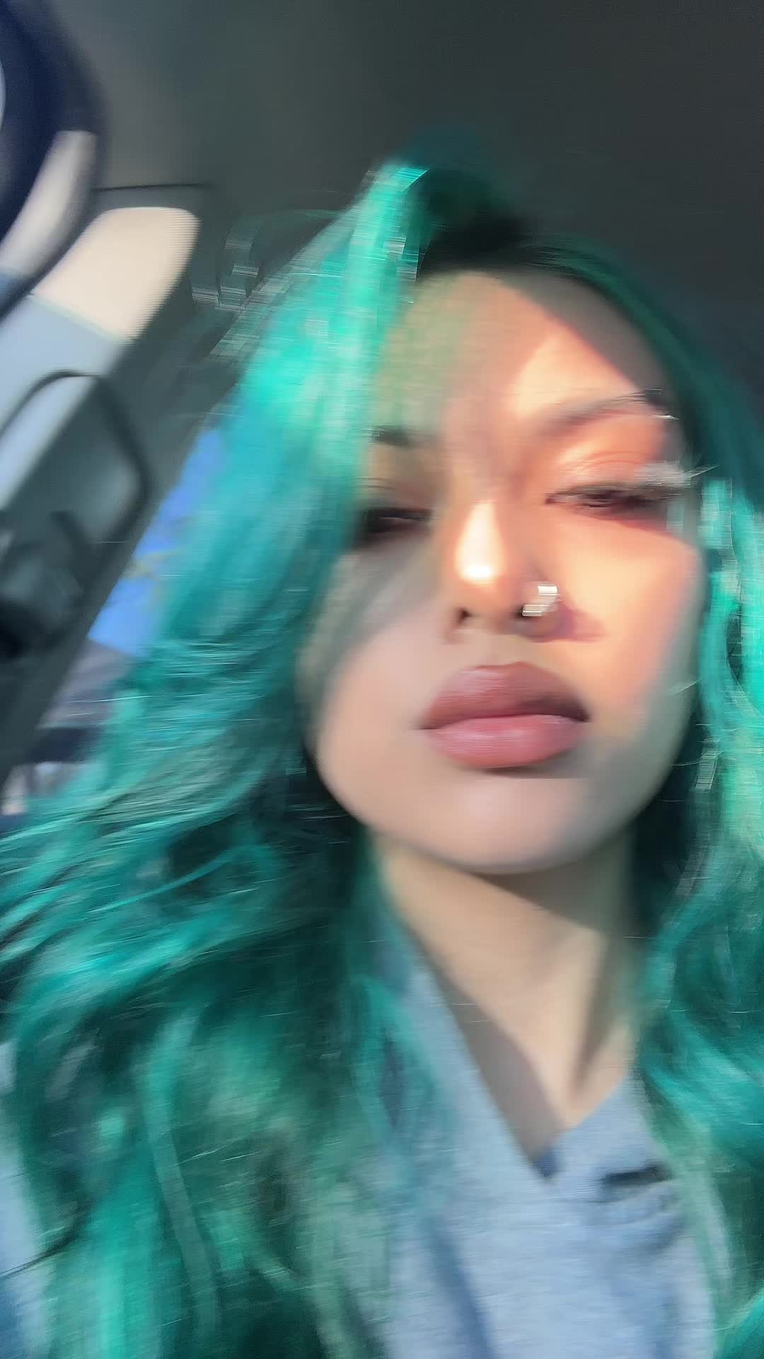 @⃟