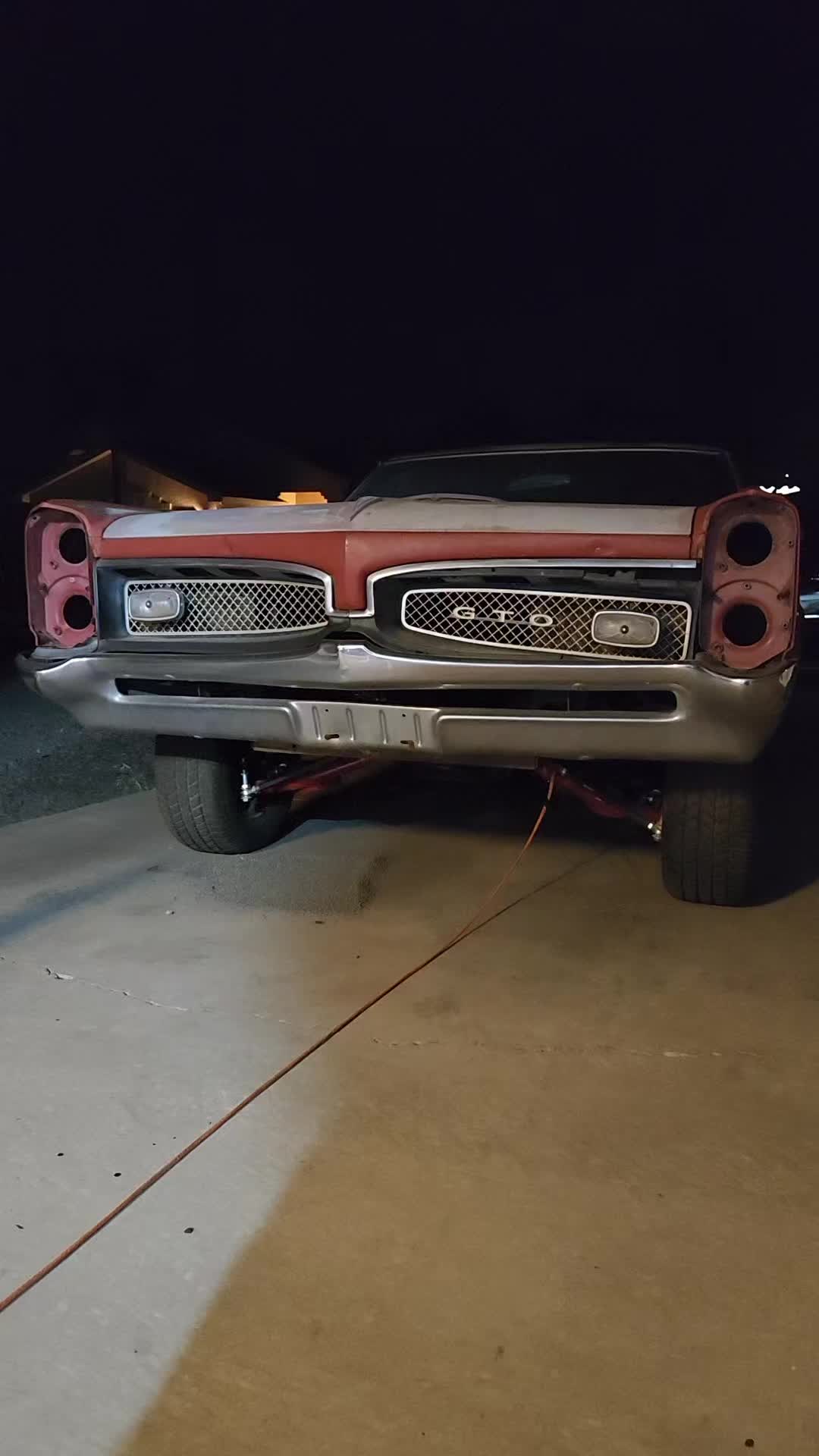 @chriscustoms