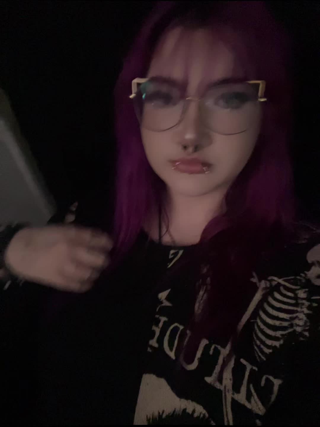 @bella