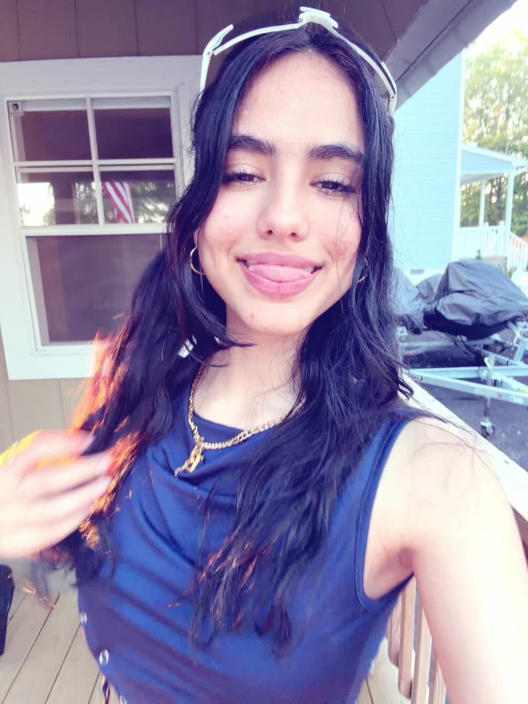 @M_🦦