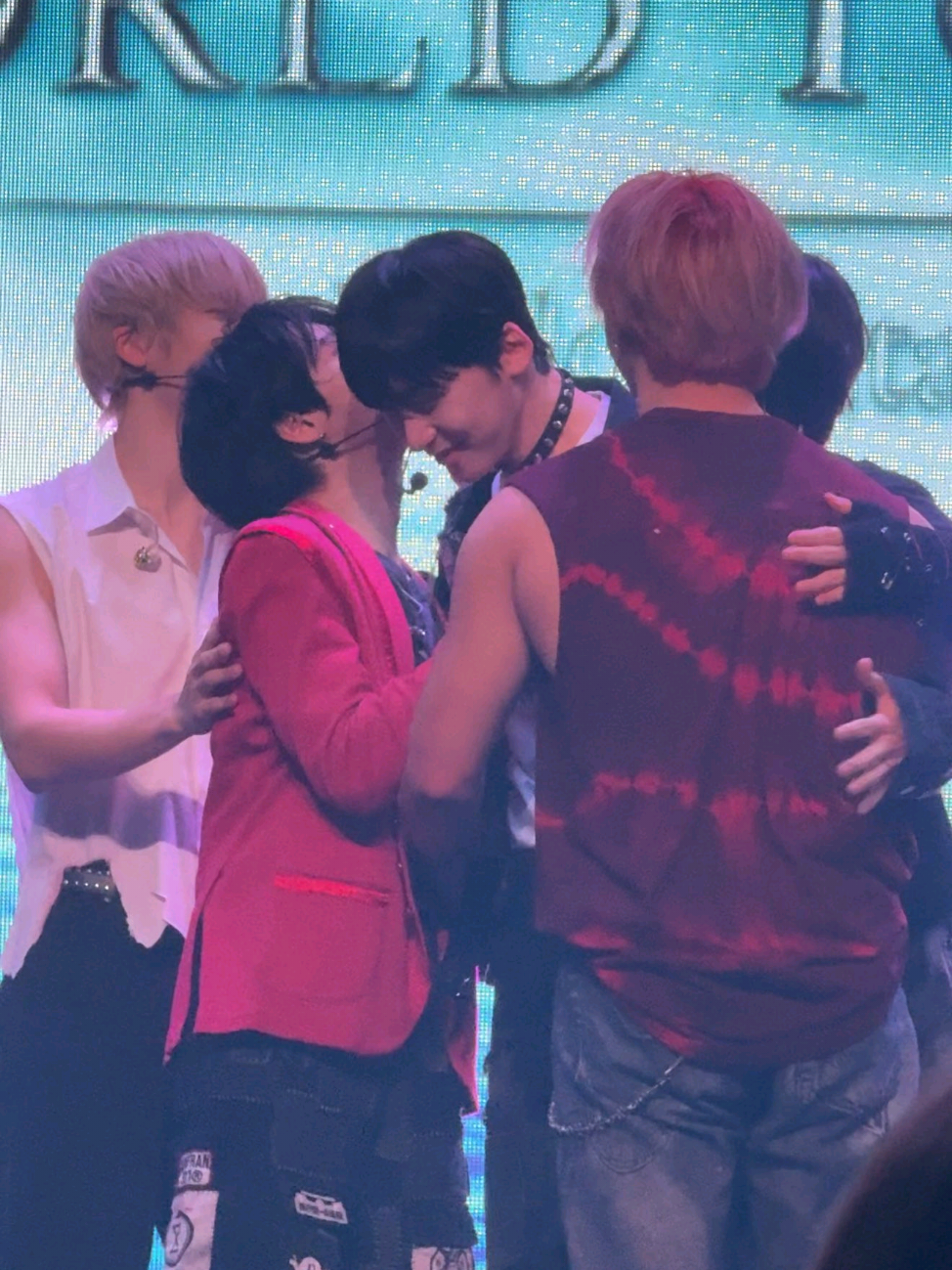 @seohoshi ෆ╹ .̮ ╹ෆ