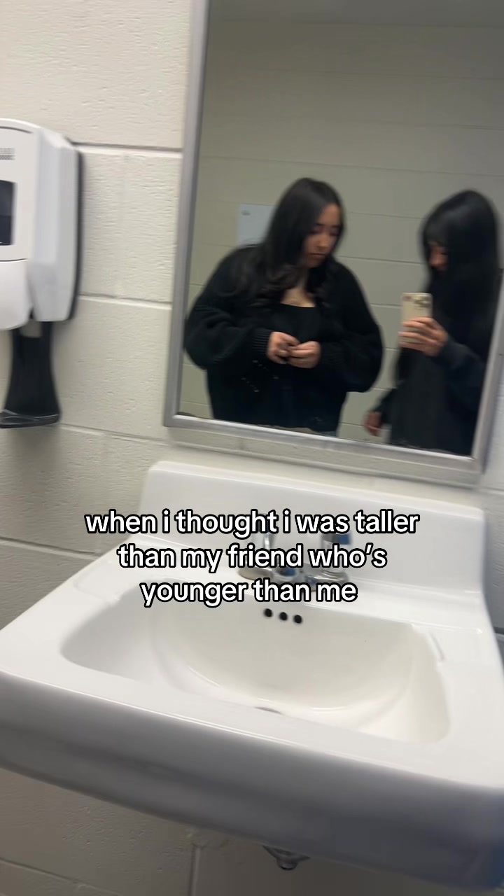 @ʟᴜɴᴀ ᴅᴀᴢᴇ🦇