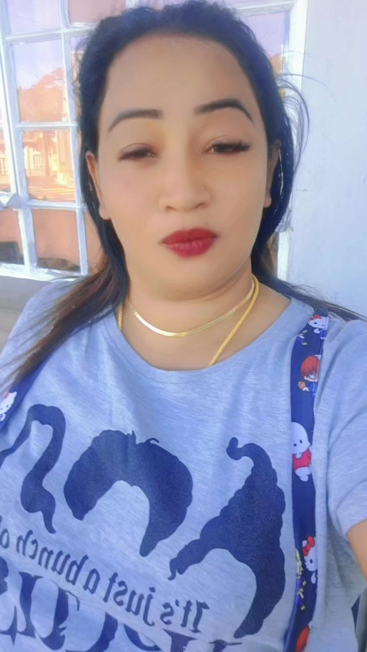@Brinda_😗