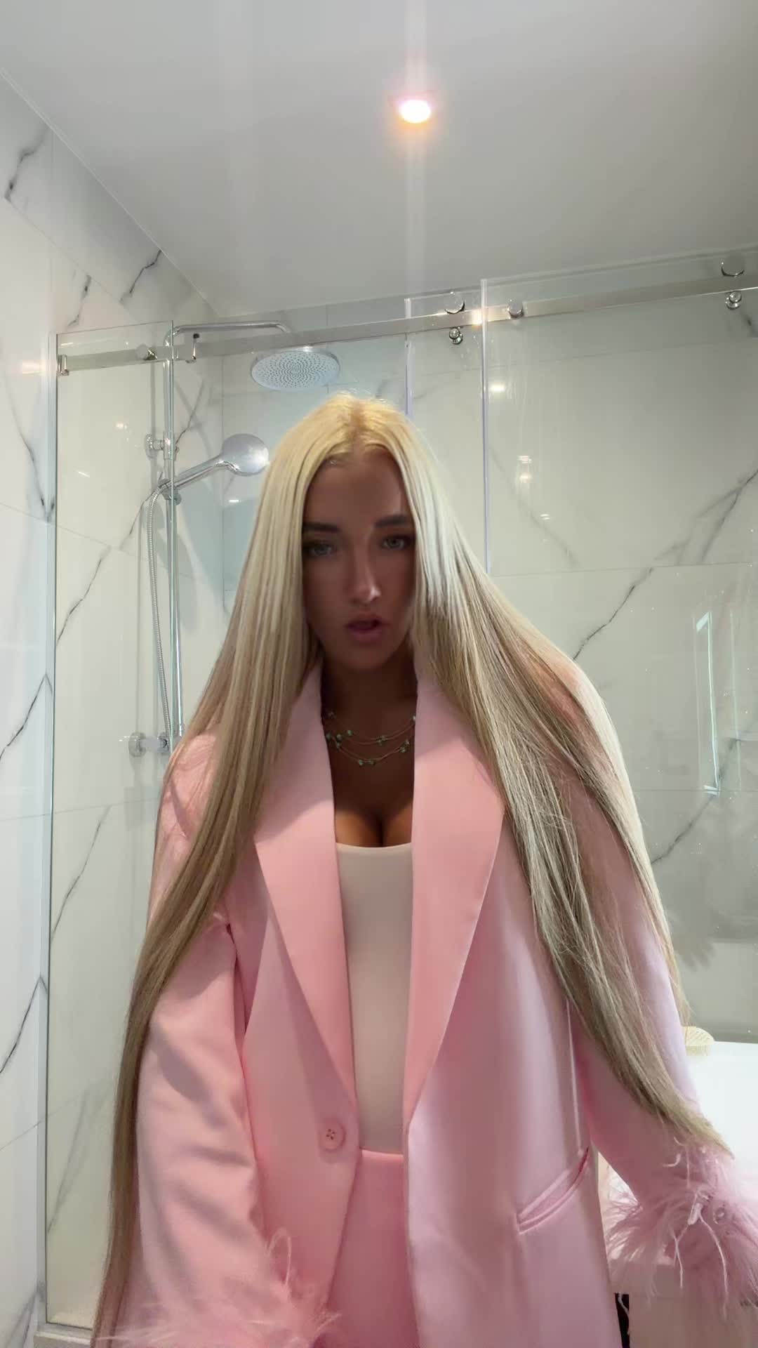 @blondie.mira