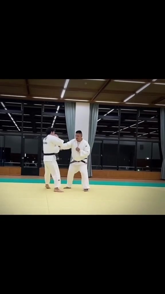 @𝕽𝖊𝖓𝕲𝖔𝖗𝖎 重量級🦍🥋