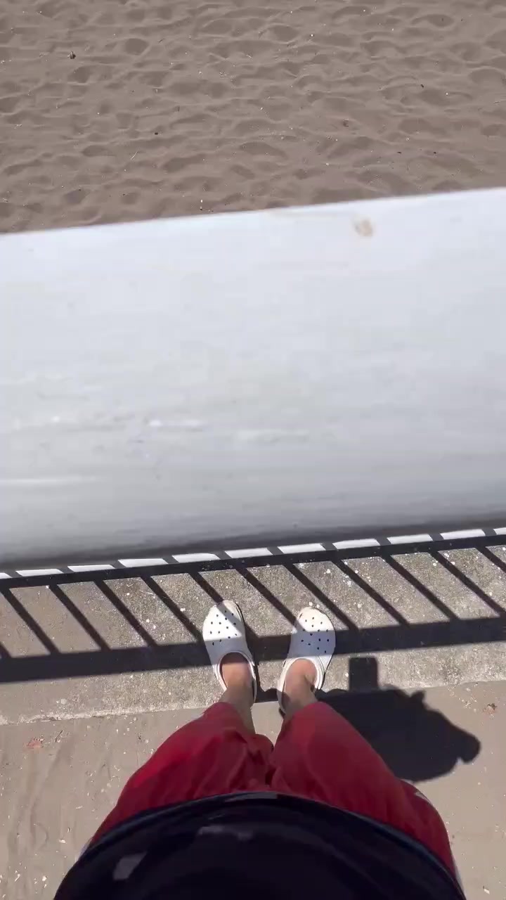 @😕