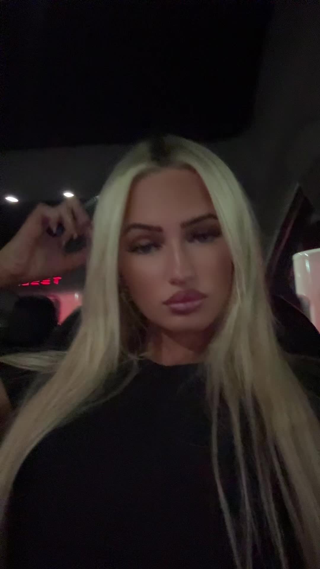 @16thsexiestpersonever