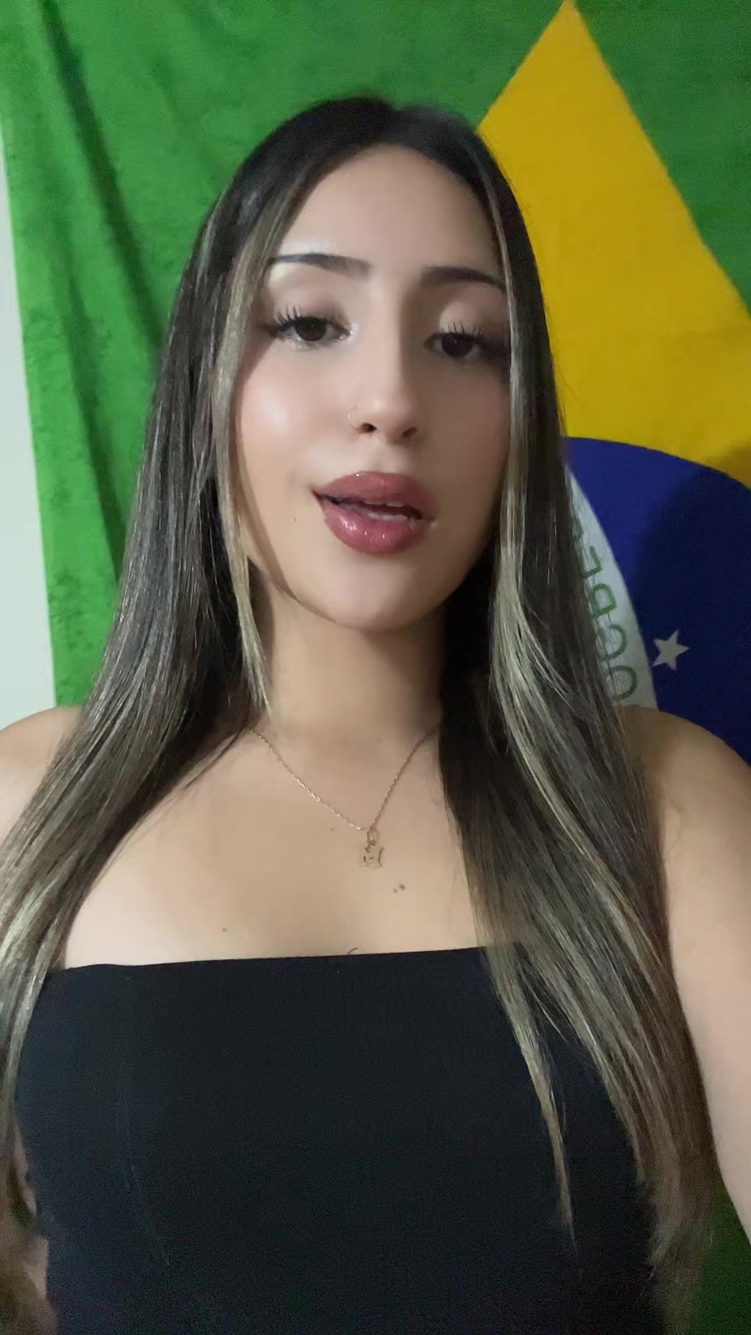 @𝑒𝒻𝑒𝑒𝓁𝑒.𝑒🎀