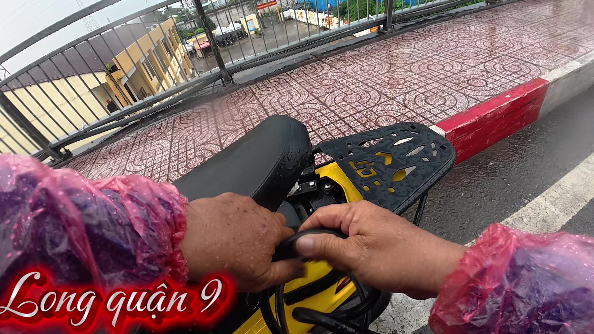 @Long Quận 9
