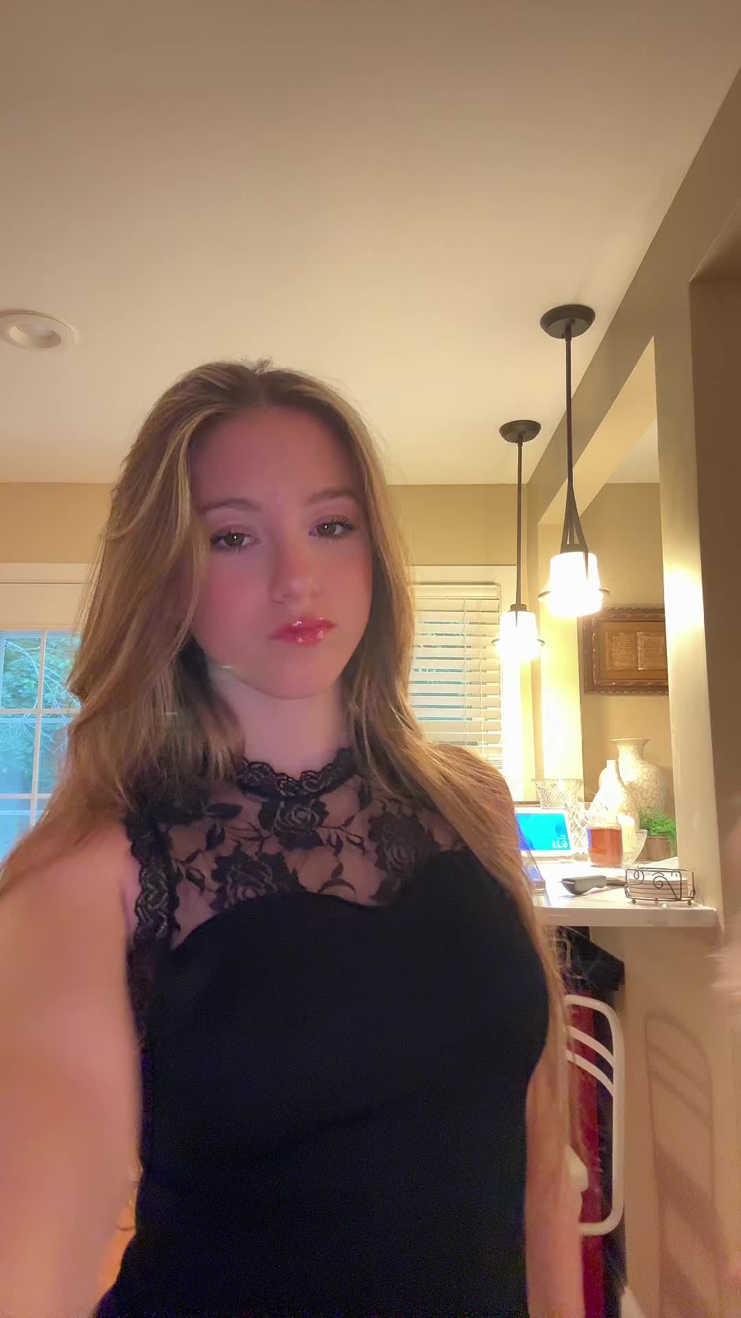 @🫸🏻🔮🫷🏻