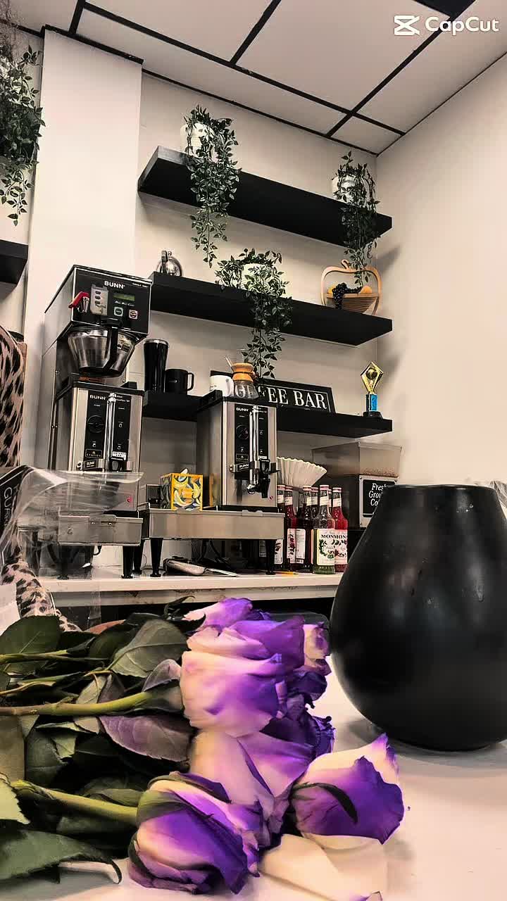 @lucycoffeehouse