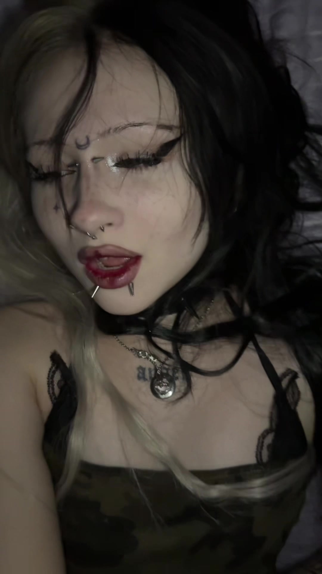 @тина