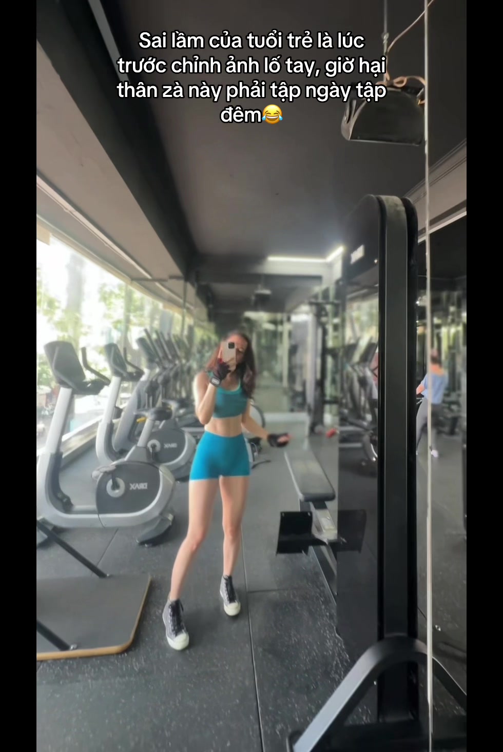 @Nga ơii - U50 còn mải ham chơi